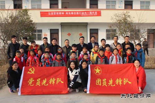 中建市政邳州271项目党支部、团支部积极开展学雷锋志愿服务活动