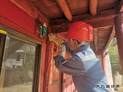 端午节：会泽雨碌供电所员工步行六公里为用户处理故障