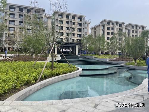 抚矿集团房地产公司：浑河城·七方块项目完成主体结构封顶