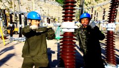 图片新闻： 抢抓施工黄金季节，确保国庆可靠供电