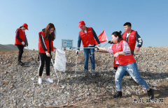 兴凯湖电业局：党员服务队和青年志愿者为美化家园争光添彩