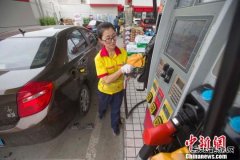 国内成品油价格战：多地加油站油价降幅远超国标