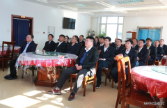 兴凯湖电业局：组织全局干部职工集中收听收看党的十九大盛况