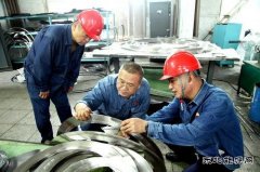 大庆石化：迎战大检修 保供在一线