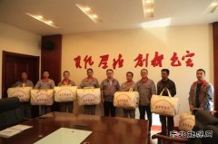 潞安集团焦化公司：积极组织开展“扶贫助学”活动