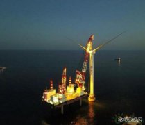 国内首台低温型、大直径直驱海上风电机组在大连庄河项目顺利吊装