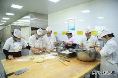 潞安集团焦化公司：“三注重”打造民生改善“升级版”
