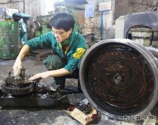 月亮田矿生产公司设备清洗、保安全