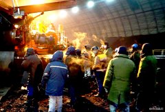 绥化热电公司：与风雪战斗保煤炭供应