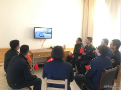 恰库尔图超限检测站收看了庆祝大会、阅兵仪式和群众游行