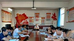 中心社区：新班子、新举措、树立服务新形象