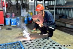 潞安集团李村煤矿：制作三级过滤水篦 筑牢井下排水“防御工事”