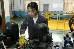 建新女工：桥山腹地攻坚克难 文艺汇演尽展风采