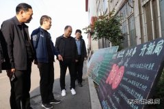 义煤千秋煤矿：党史学习教育板报“画”心声