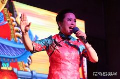 河南完美体育义煤公司千秋煤矿：消夏晚会乐趣多