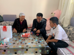 阿勒泰执法支队富蕴执法大队： 圆梦“微心愿”有事“我帮你”