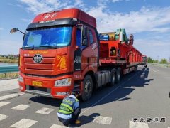 北屯执法大队做好大件运输核查、保障公路安全畅通