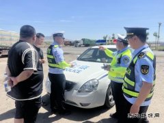 阿勒泰执法支队富蕴执法大队：联合出击，严厉打击超限超载违法行