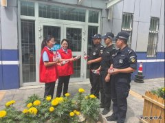 ：Ｖ捶ù蠖硬渭又驹杆退 清凉一“夏”志愿服务活动