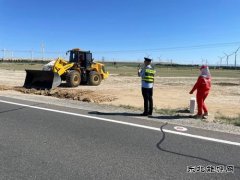 哈巴河执法大队：聚力路域环境整治，打造“畅美”通行环境