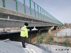 富蕴执法大队：加强安全隐患排查 确保公路安全畅通