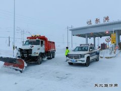 富蕴执法大队：保通保畅，交通人坚守在路上
