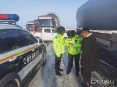 富蕴执法大队：主动高效服务 全力做好大件运输通行保障