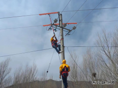 国网巴林左旗供电：带电作业助力高标准农田建设跑出“加速度”