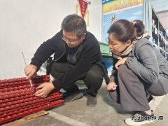 图片新闻：现场“开小灶”提技能