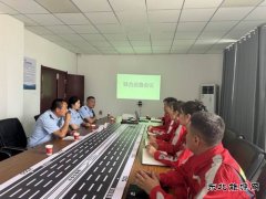 ：Ｖ捶ù蠖：执法养护强化联动，护航旅游高峰道路安全畅通