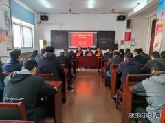 朱仙庄矿关工委开展“五老”班前嘱安全把好入井第一关安全宣教活