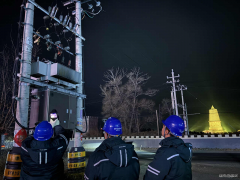 国网宁城县供电公司：夜巡测温 护航暖冬