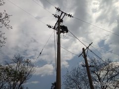 者海供电所新立3基12米电杆对10千伏涉电公共隐患大治理